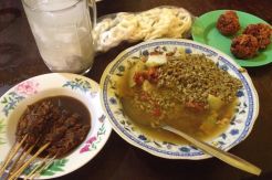 Kupang Lontong, Si Asam Manis Penggoyang Lidah