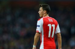 Wenger Siap Masukan Ozil ke Skuat Utama