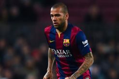 United Terdepan Amankan Dani Alves