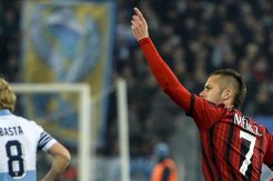 Gol Cepat Menez Bawa Milan di Atas Angin