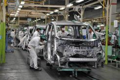 Upah Buruh Automotif Indonesia Tidak Murah