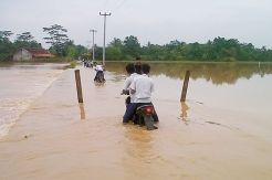 Banjir Landa Kabupaten...