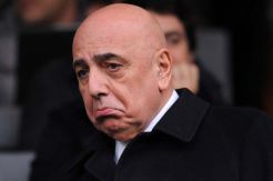 Fans Milan Minta Galliani Dipecat