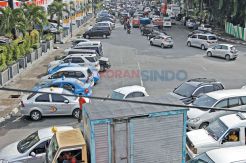 Macet di Lapangan Merdeka...