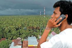 Telkomsel Bangun 17.000...