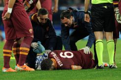 Strootman Absen Lebih...