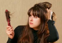 Wajarkah Wanita Alami Kerontokan Rambut?