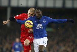 Skor Kacamata Hiasi Babak Pertama Derby Merseyside