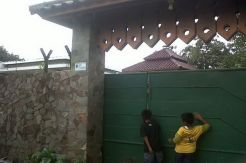 Pasca Jumpa Pers, Mandra Enggan Ditemui