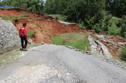 Bencana Tanah Longsor Landa Tana Toraja