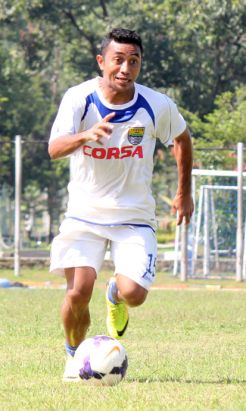 Menanti Aksi Firman Utina di Laga Pembuka ISL 2015