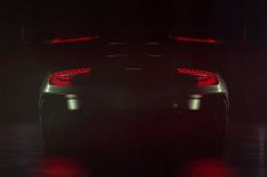 Aston Martin Vulcan, Pesaing McLaren P1 GTR dan Ferrari FXX K
