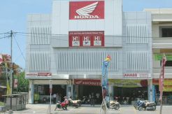 Rayakan HUT ke-45 Astra Motor Gelar Program untuk Konsumen