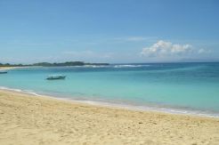 Pantai Nusa Dua Jadi...