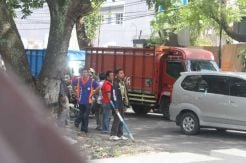 Puluhan Sopir Truk Mengamuk di Mapolda Jateng
