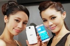Acer Kenalkan Smartphone...