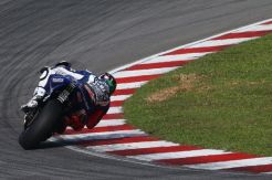 Lorenzo Bermasalah dengan Gearbox