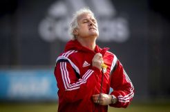 Pelatih Feyenoord Kebingungan Dua Pemain Kunci Tak Bisa Diturunkan