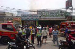 Kebakaran di Restoran...