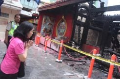 3 Patung Berumur 400 Tahun Hangus Terbakar