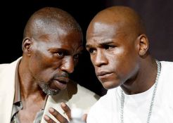 Paman Mayweather Yakin...