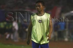 PSIS tanpa Ampun Tendang Noor Hadi