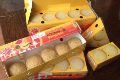 Onde-onde Kue Khas Perayaan...