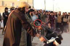 ISIS Eksekusi Tahanan...