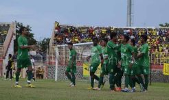 Persebaya Pesta Gol di Kota Batik