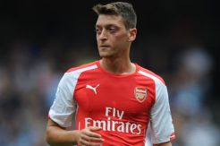 Oezil Dibilang Gagal, Wenger Balas Serang Scholes