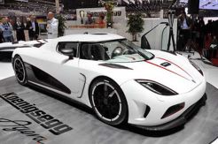 Koenigsegg Pertimbangkan Bangun Model Empat Pintu