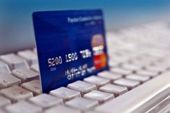 OJK Minta Bank Perkuat Keamanan Internet Banking