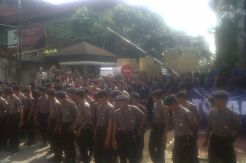 Karyawan XL Hadang Proses Eksekusi