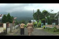 Dentuman Gunung Slamet Terdengar hingga Puluhan Kilometer