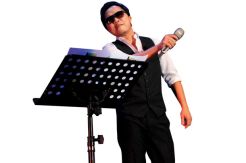 Keriuhan Musik dan Kehangatan...