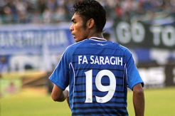 Ferry Aman Saragih, Menyeruak di Antara Nama Besar Gelandang Arema