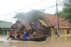 Banjir Indramayu Mulai Surut, Satu Jalur Pantura Bisa Dilalui
