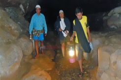 Situs Gua Jepang Terancam...