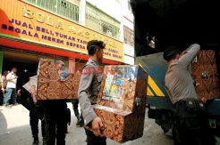 Ruko Pembuat Mesin Judi...