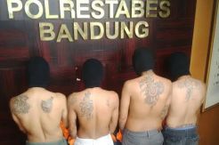 Remaja Ini Perkosa dan Cekoki Pacarnya Miras