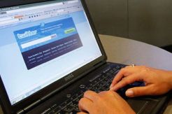 Edan, Pria Ini Punya 750 Akun Twitter untuk Jualan Online