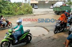 Banyak Lubang, Kerap...