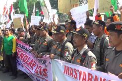 Banser Kendal Demo Tolak ISIS