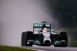 Hamilton Kejar Ketertinggalan di Latihan Bebas Kedua
