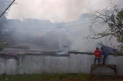 Rumah Hangus Terbakar, Alkitab Masih Utuh