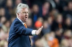 Hiddink Marah Besar Saat Ditanya Soal Masa Depan