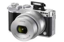 Nikon J5 Mirroless Retro dengan Teknologi Masa Kini