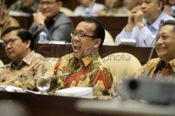 DPR dan Presiden Sepakat Harus Segera Ada Kapolri Definitif