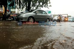 Awal Pekan, Jakarta Diprediksi Diguyur Hujan Siang Hari