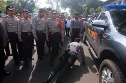 Lalai Jaga Kebersihan Kendaraan, Kapolda Tampar Dua Sabhara